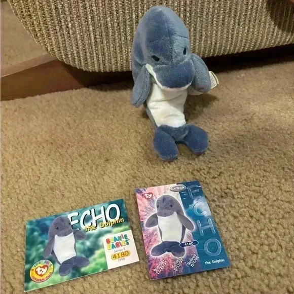 TY Beanie Baby - WAVES the Whale *ODDITY* (w/ Echo Hang & Tush Tags) Orca - Picture 2 of 5